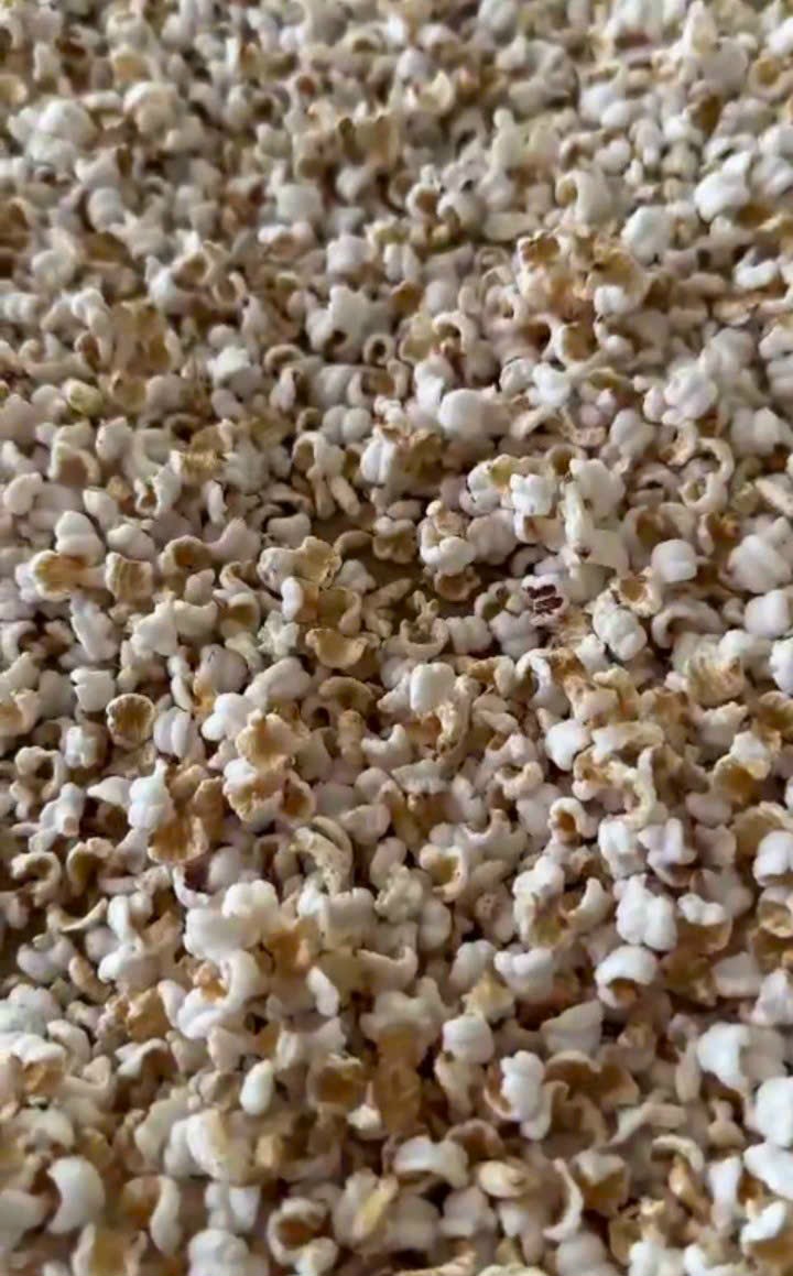 Bánh cốm gạo nếp than